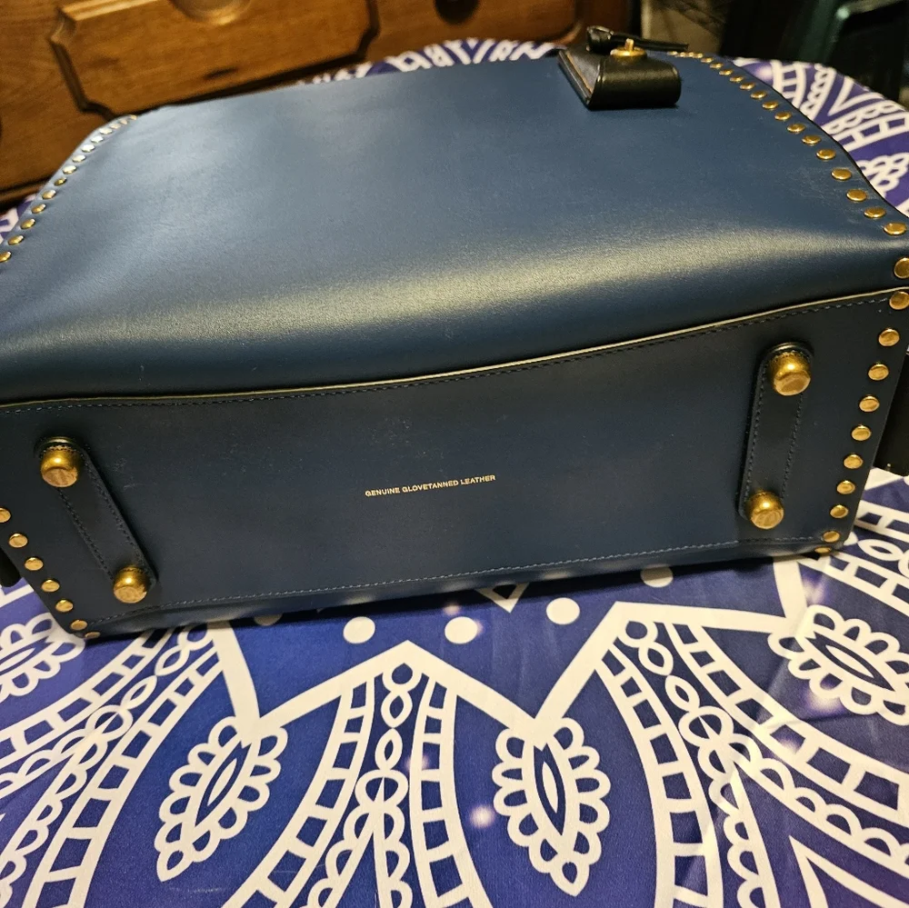 COACH ROGUE WITH RIVETS NEW - Picture 5 of 9